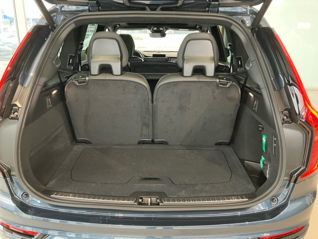 Bild 9: VOLVO PKW XC90 Black Edition T8 AWD Plug-in Hybrid Elektrisch/Benzin U