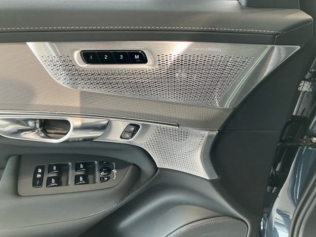 Bild 13: VOLVO PKW XC90 Black Edition T8 AWD Plug-in Hybrid Elektrisch/Benzin U