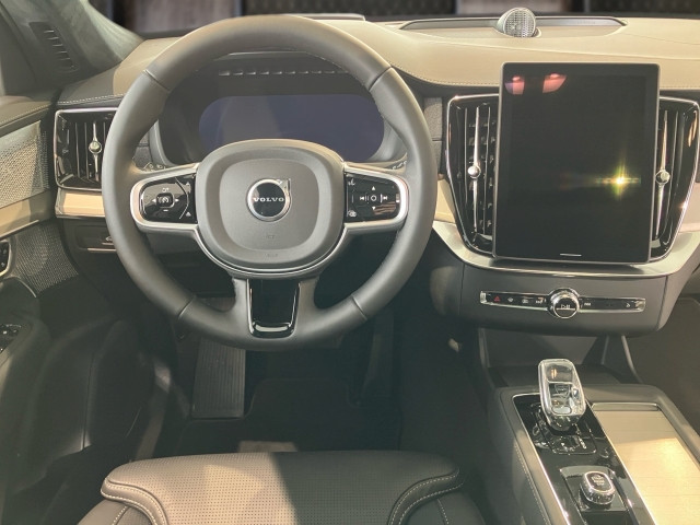 Bild 6: VOLVO PKW XC90 Black Edition T8 AWD Plug-in Hybrid Elektrisch/Benzin U