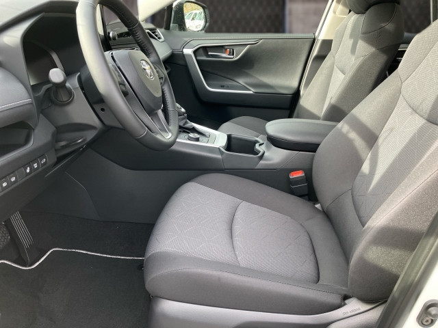 Bild 5: Toyota RAV4 Active Drive 2,5, 222 PS 4x4 Hybrid