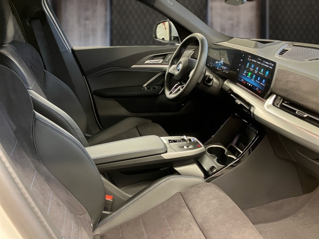 Bild 5: BMW iX2 eDrive20 U10 HB0