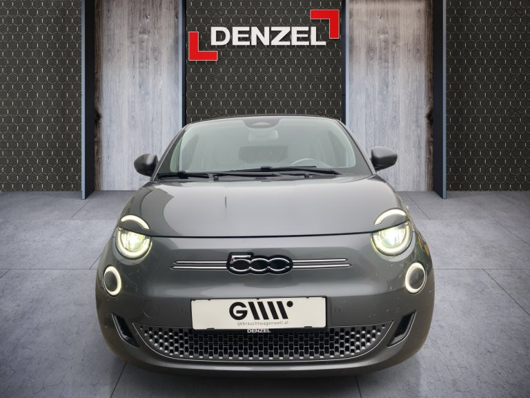 Bild 12: Fiat 500C Elektro La Prima 42 kWh