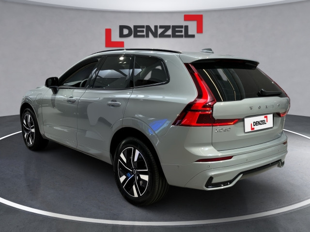 Bild 2: VOLVO PKW XC60 Plus, T6 AWD Plug-in Hybrid, Elektrisch/Benzin, Dark