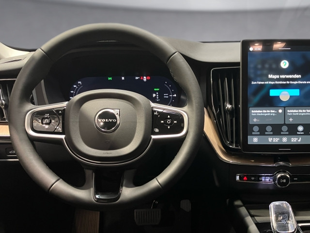 Bild 6: VOLVO PKW XC60 Plus, T6 AWD Plug-in Hybrid, Elektrisch/Benzin, Dark