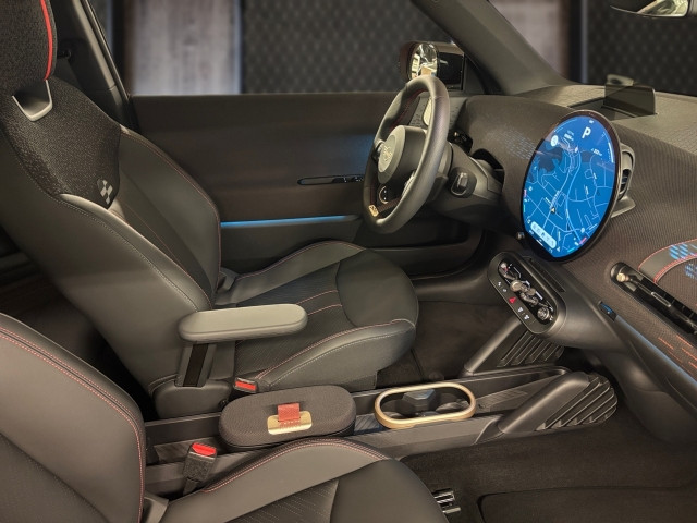 Bild 5: Mini Cooper SE J01 HC0