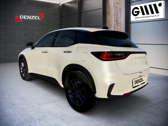 Bild 3: Lexus Lexus LBX Basis CVT 4x2