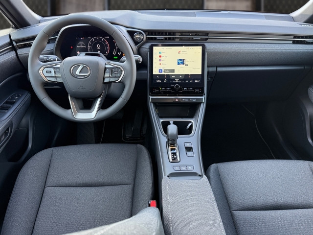 Bild 4: Lexus Lexus LBX Basis CVT 4x2