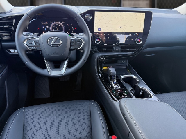Bild 4: Lexus NX 2,5l, CVT Executive