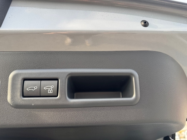 Bild 13: Lexus LBX 1,5 Hybrid Emotion MY 2026 136PS