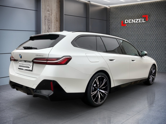 Bild 3: BMW 520d xDrive Touring G61 B47