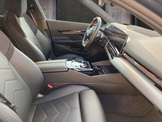 Bild 5: BMW i5 xDrive40 Touring