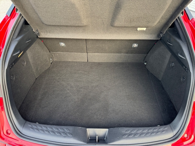 Bild 9: Toyota C-HR - 2,0 l  Hybrid 4x2, GR-SPORT CVT