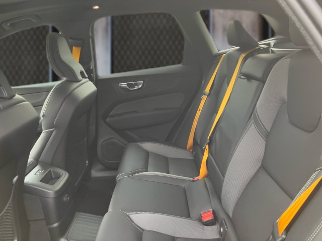 Bild 8: VOLVO PKW XC60 Polestar Engineered, T8 AWD Plug-in Hybrid, Elektrisch/