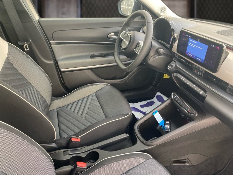 Bild 5: Fiat 600 Hybrid 100 6-Gang eDCT