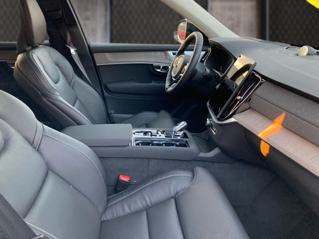 Bild 5: VOLVO PKW XC90 Ultra, T8 AWD Plug-in Hybrid, Elektrisch/Benzin, Dark,