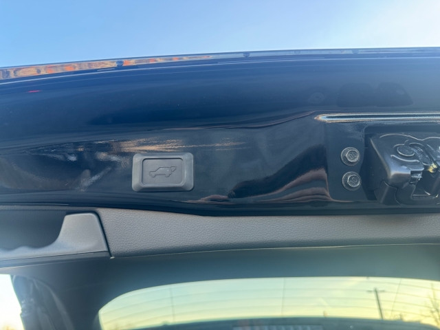 Bild 10: Toyota RAV4 Active 2,5, 306 PS 4x4 Plug-In