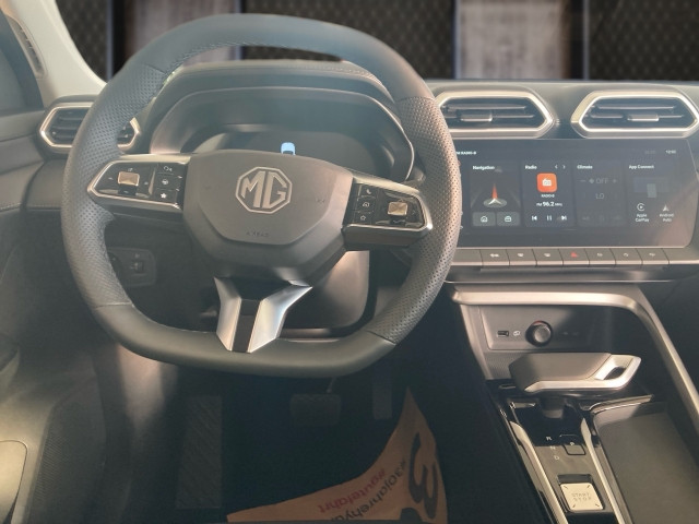 Bild 6: MG ZS HEV Luxury/25