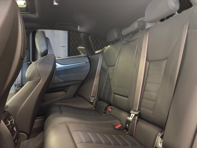 Bild 8: BMW i4 Gran Coupe xDrive