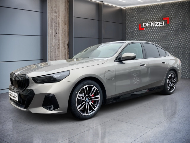 Bild 0: BMW 530e xDrive Limousine G60