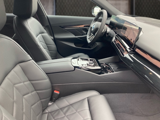 Bild 5: BMW 530e xDrive Limousine G60