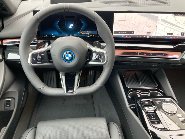 Bild 6: BMW 530e xDrive Limousine G60