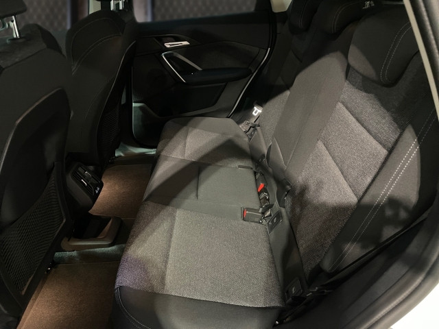 Bild 8: BMW iX1 xDrive30 U11