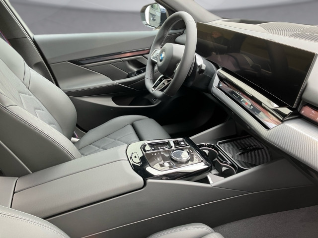 Bild 10: BMW 520d xDrive Limousine G60 B47