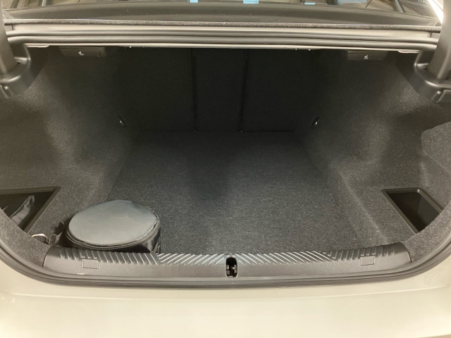 Bild 8: BMW 520d xDrive Limousine G60 B47