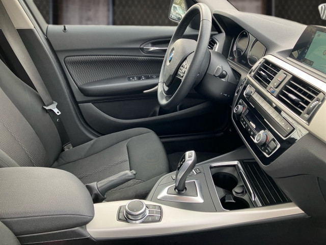 Bild 9: BMW 118i Advantage Aut.