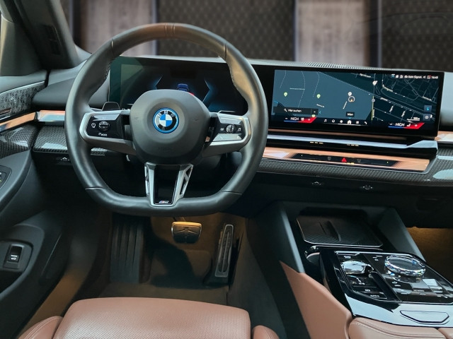 Bild 6: BMW i5 eDrive40 Touring G61