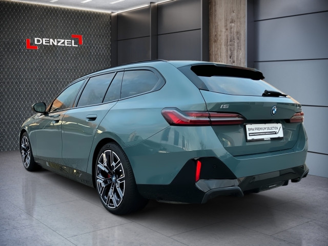 Bild 2: BMW i5 eDrive40 Touring G61