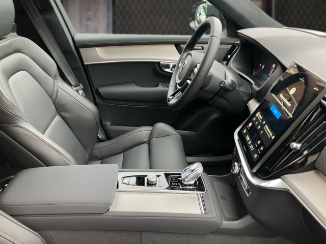 Bild 5: VOLVO PKW XC90 T8 AWD Ultra Black Edition