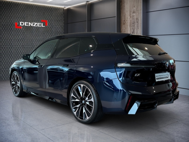 Bild 2: BMW PKW i-Serie iX xDrive45