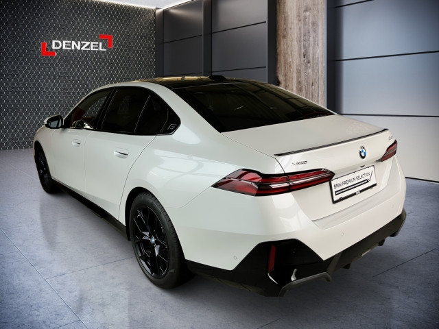 Bild 2: BMW 520d xDrive Limousine G60 B47