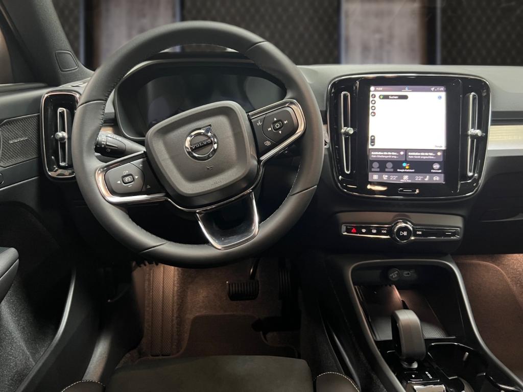 Bild 6: VOLVO PKW XC40 B3 4You Plus Dark