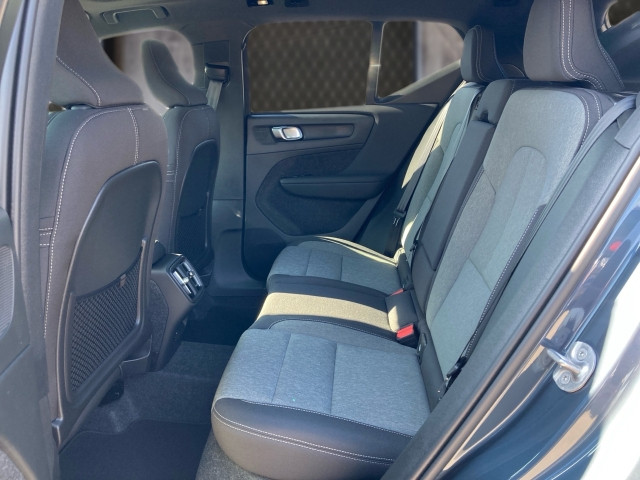 Bild 7: VOLVO PKW XC40 Plus, B3 Mild Hybrid, Benzin, Dark