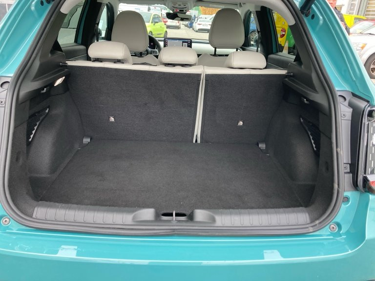 Bild 9: Fiat 600 Hybrid 100 6-Gang eDCT La Prima