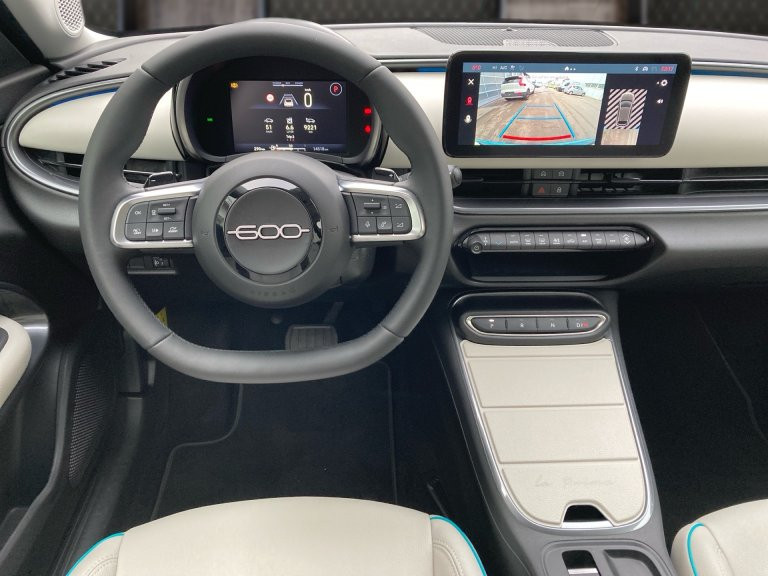 Bild 6: Fiat 600 Hybrid 100 6-Gang eDCT La Prima