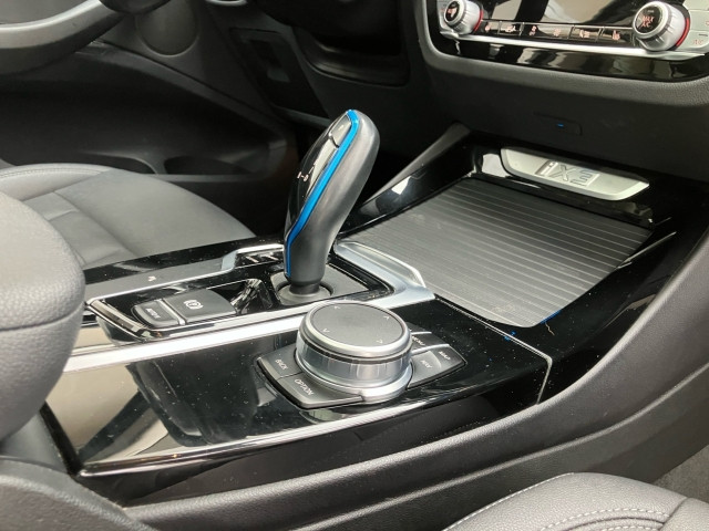 Bild 8: BMW PKW i-Serie iX3 G08 HA0