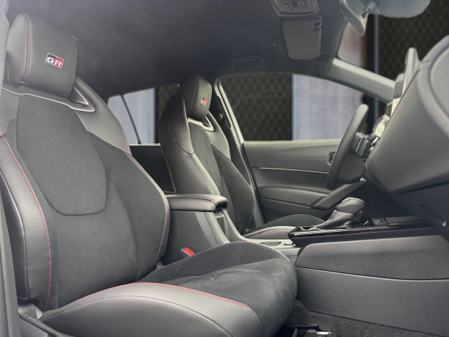 Bild 5: Toyota Corolla Cross 2.0, GR Sport, 4x4