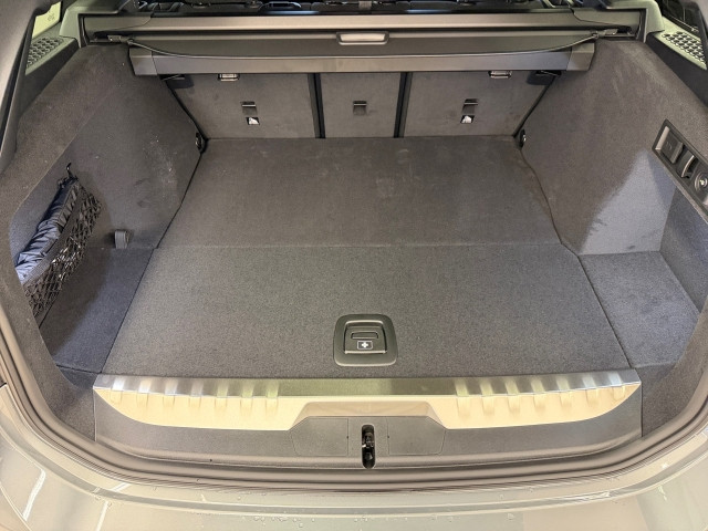 Bild 9: BMW 330e xDrive Touring G21