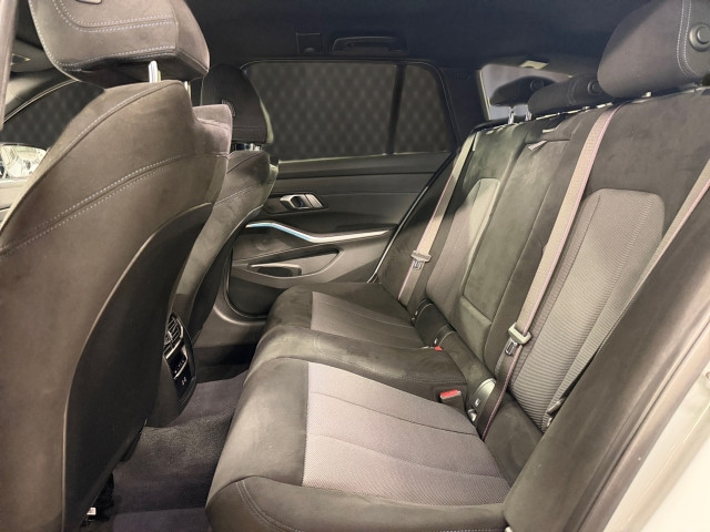 Bild 8: BMW 330e xDrive Touring G51