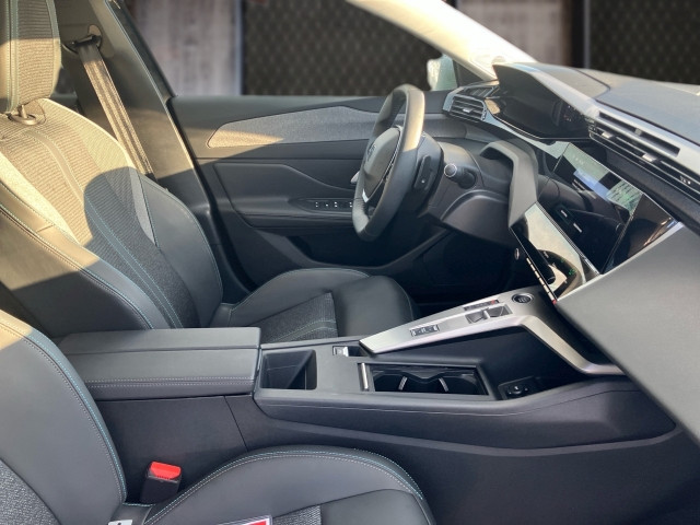 Bild 5: Peugeot 308 Hybrid 136 e-DSC6 Allure