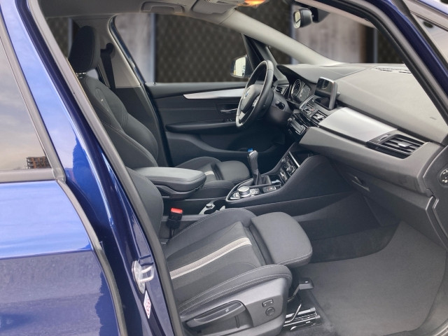 Bild 5: BMW 216i Active Tourer F45