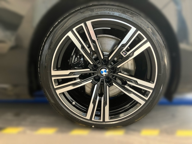 Bild 6: BMW M760e xDrive Limousine G70 XB1