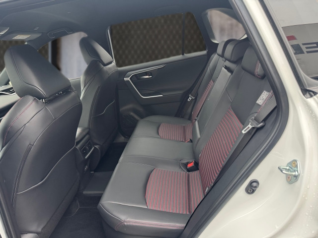 Bild 7: Toyota RAV4 Active 2,5, 306 PS 4x4 Plug-In