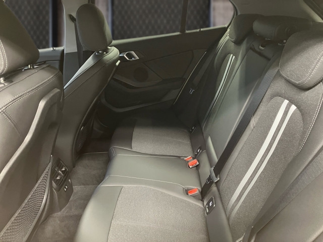 Bild 8: BMW 118i 5-Türer F40