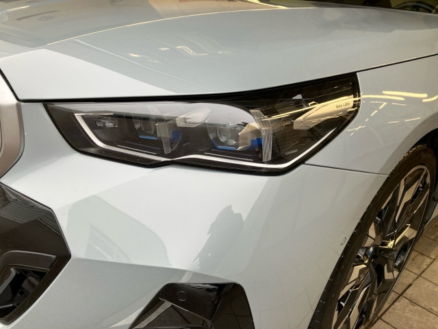 Bild 11: BMW i5 eDrive40 Limousine G60 HAO