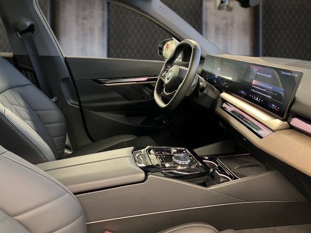 Bild 5: BMW i5 eDrive40 Limousine G60 HAO