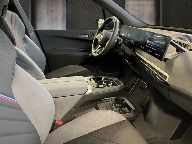 Bild 5: BMW PKW i-Serie iX xDrive60